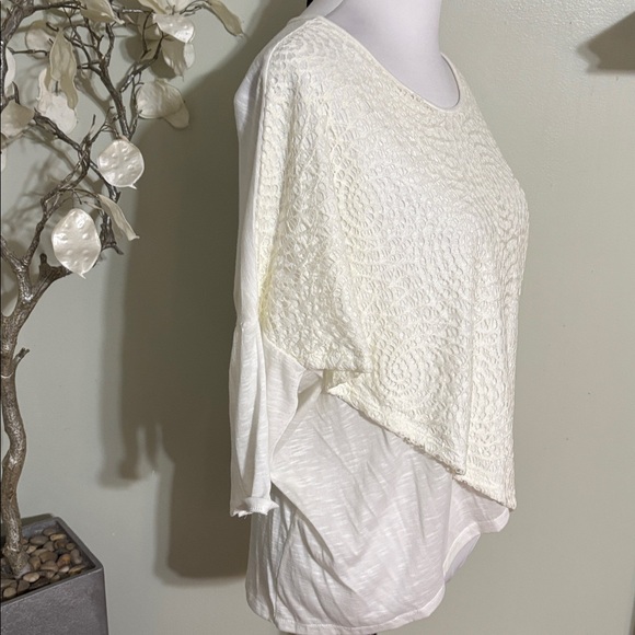 New Directions Cream Textured Women's Blouse - Picture 3 of 4